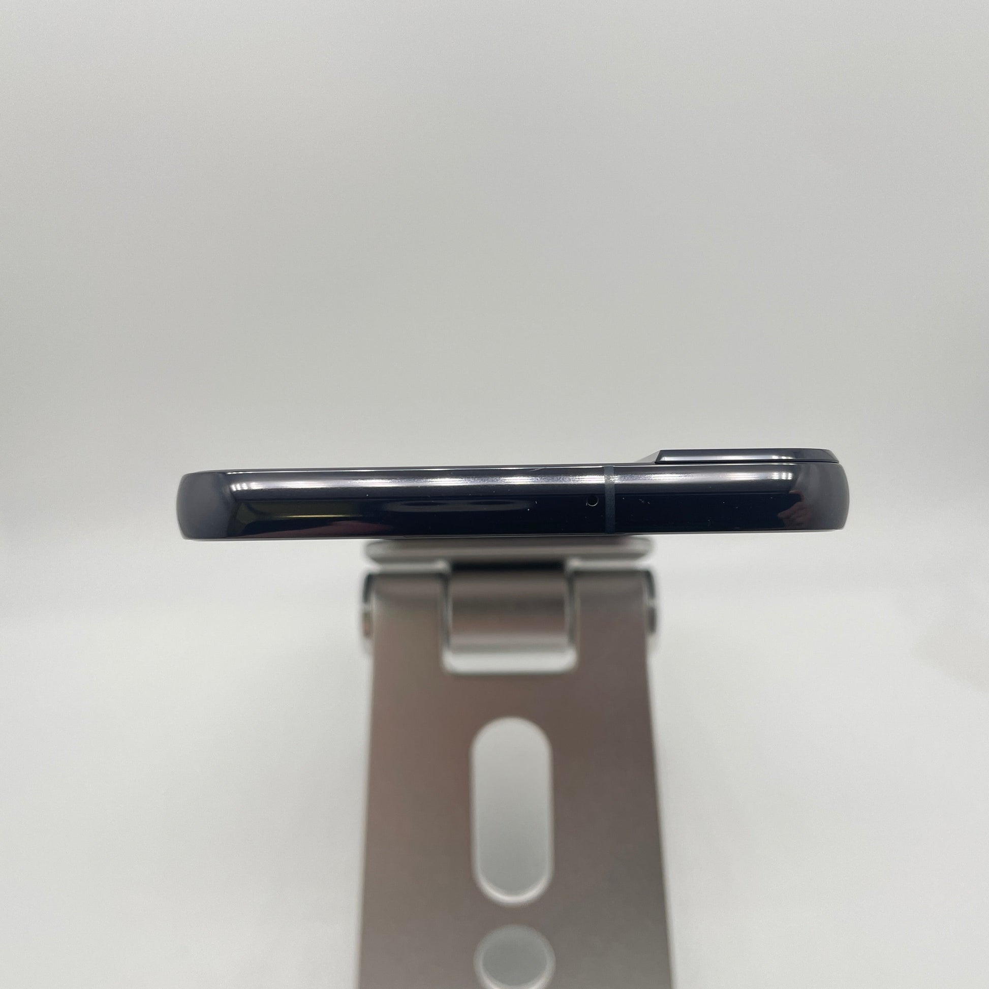 Samsung Galaxy S22 Plus 5G 128GB Phantom Black Unlocked Good Condition